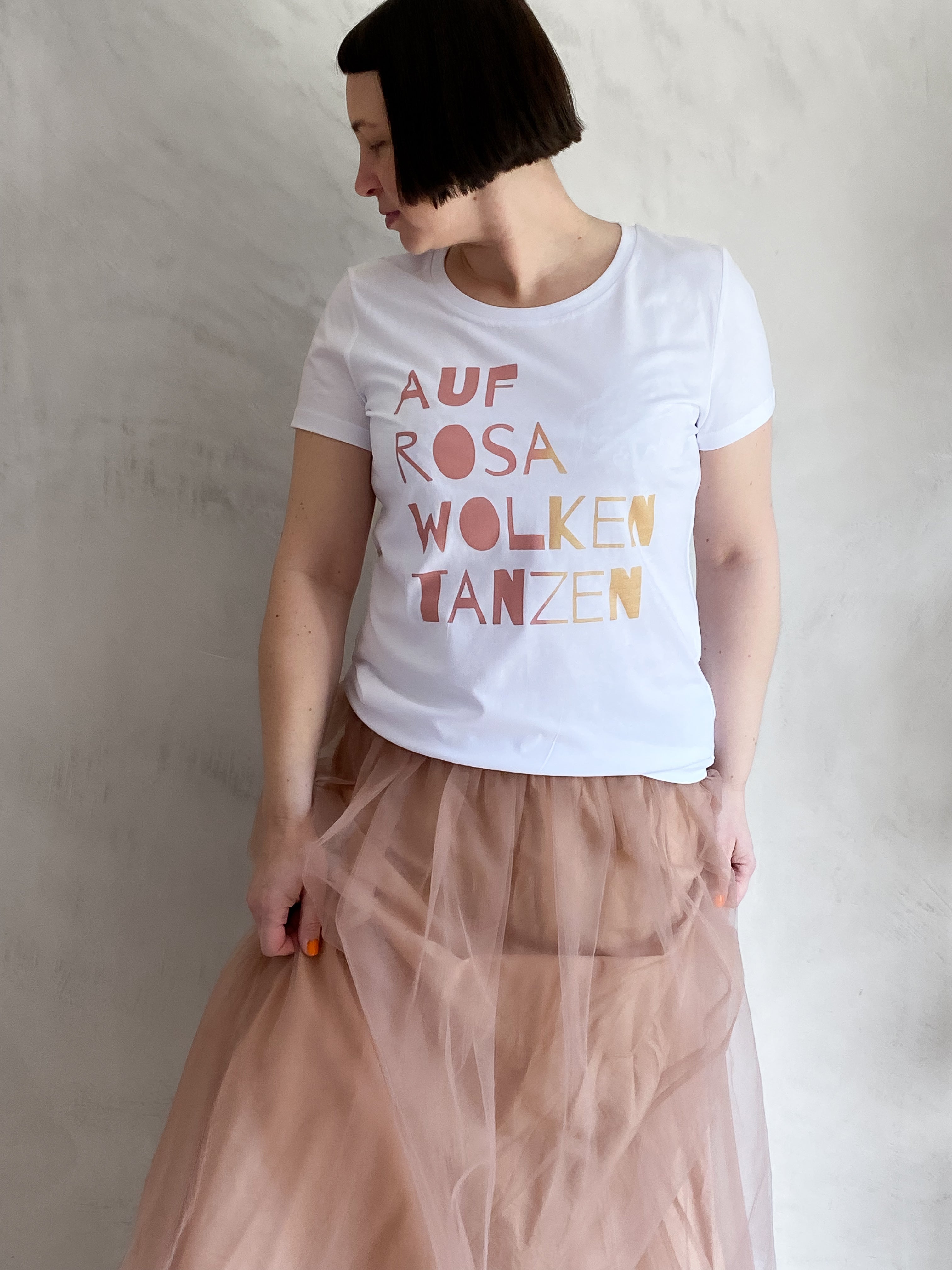 Shirt "AUF ROSA WOLKEN TANZEN"