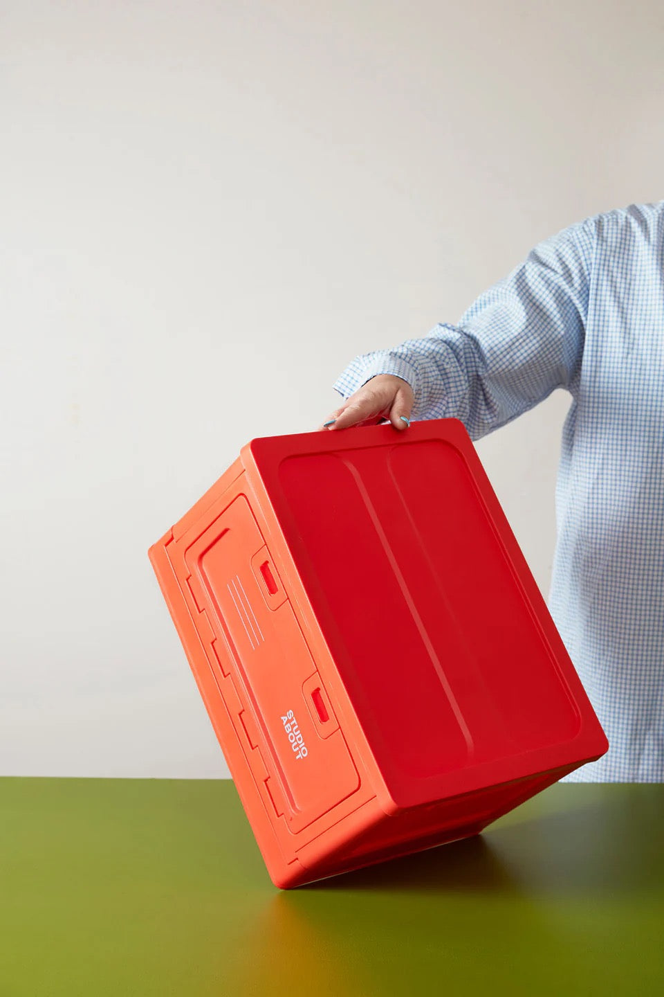BOX, MITTEL, ROT
