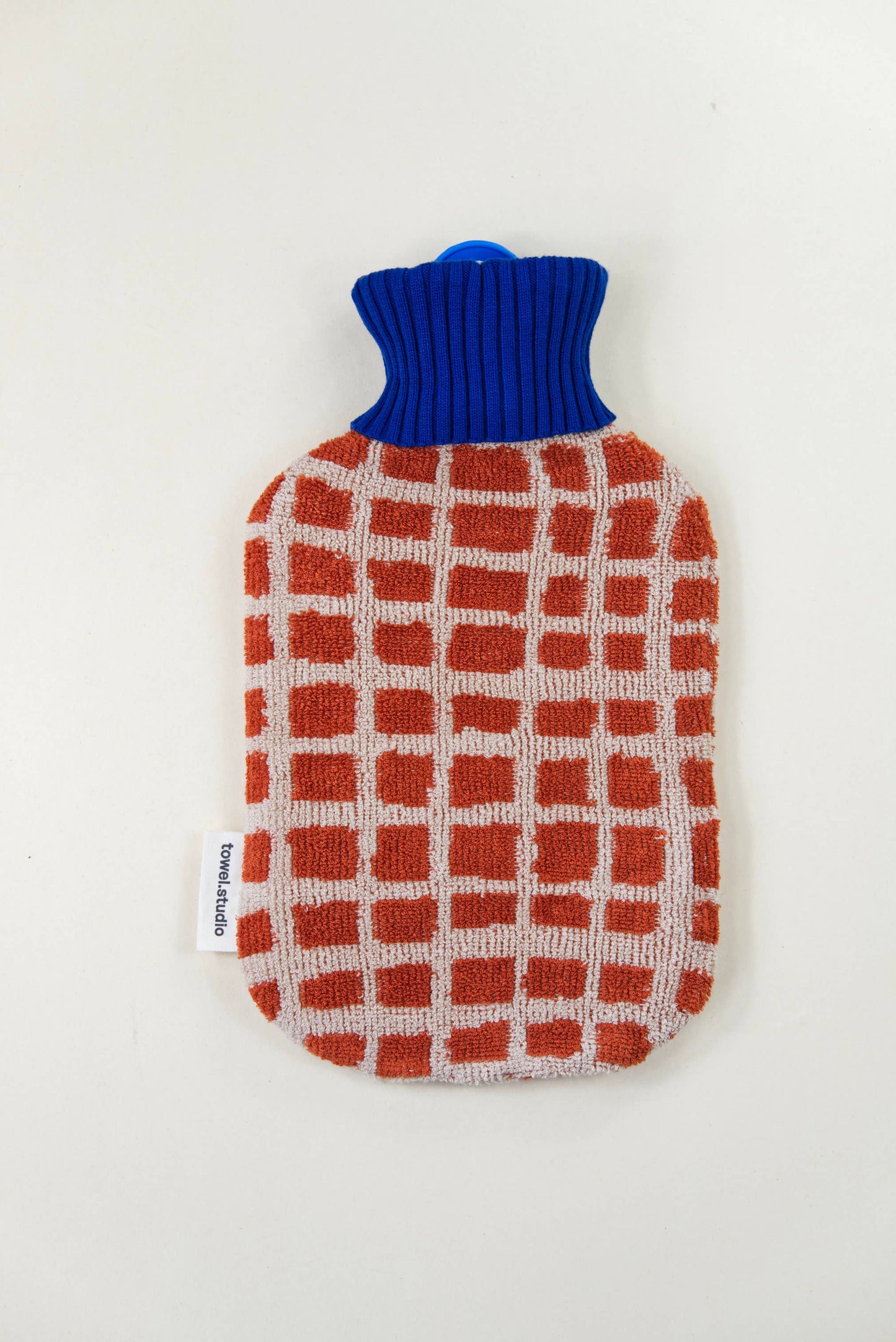 Bold Grid Wärmflasche | Barn | Groß — 2,0 l