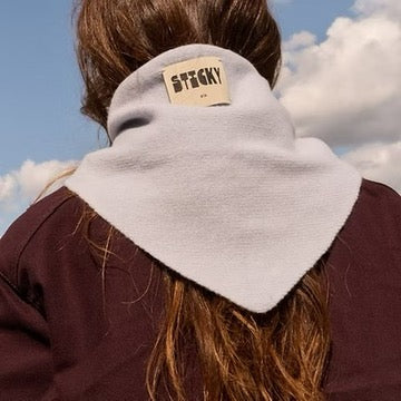 triangle scarf | sky