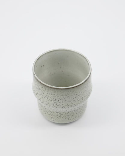 Becher Grau House Doktor