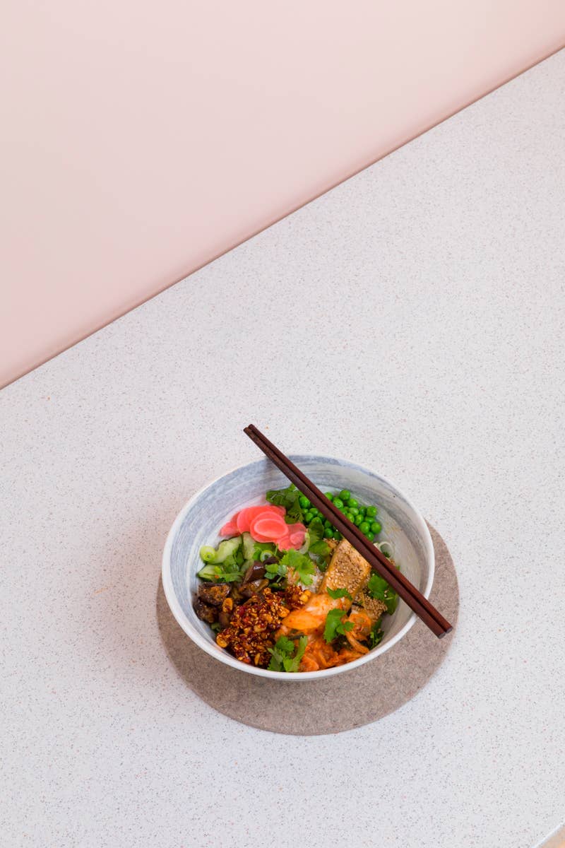 Peanut Rāyu Knuspriges Chiliöl mit Erdnüssen