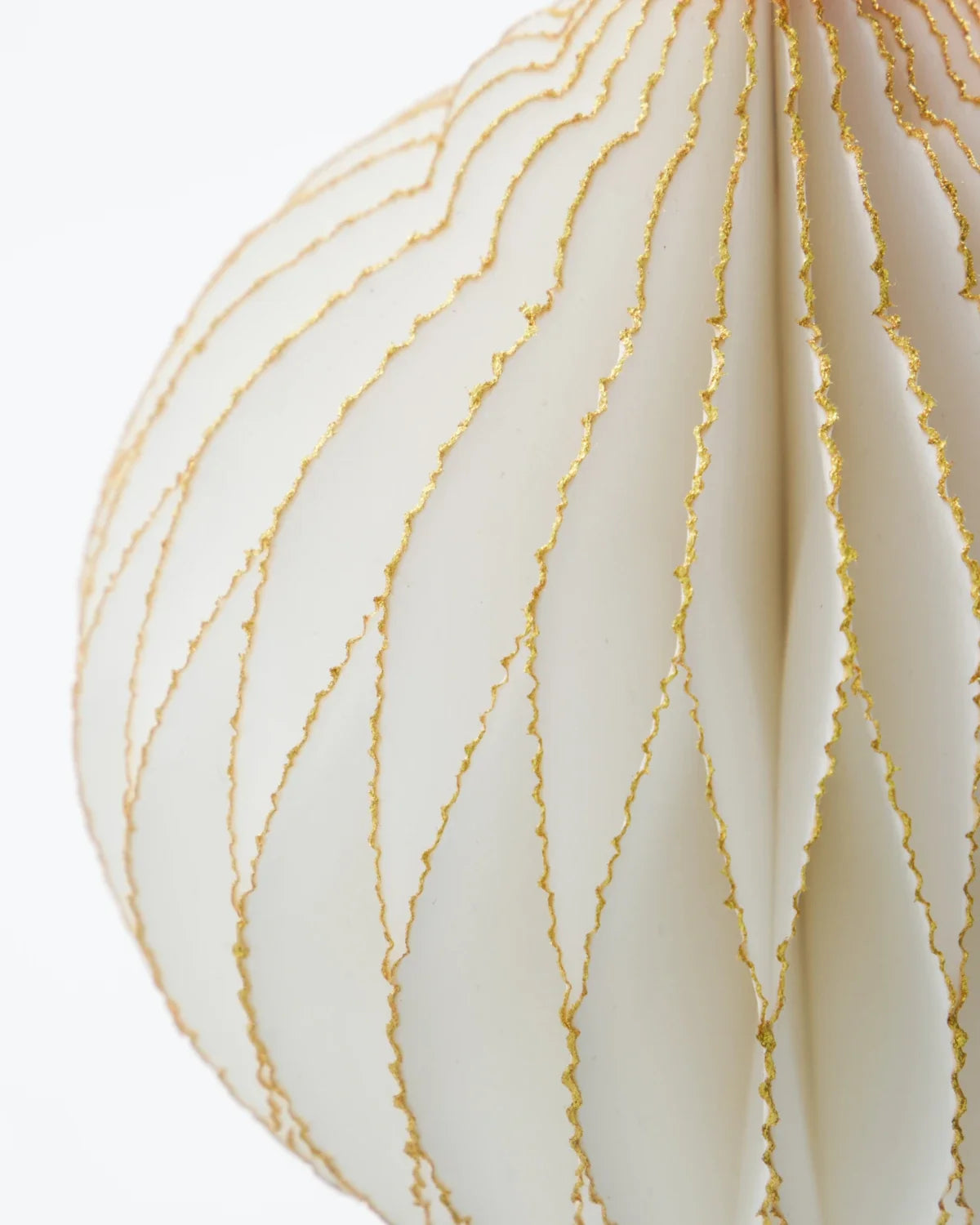 Weihnachtsanhänger aus Papier mit goldenen Glitzerkanten, 4er-Set