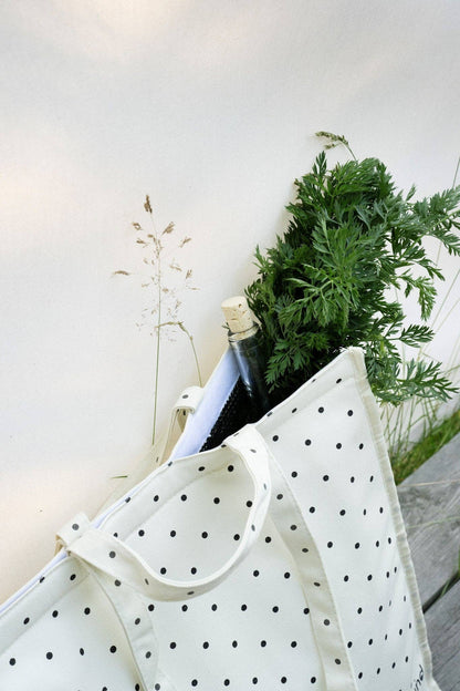 "Cool Dots" – Die stylische Kühltasche für unterwegs