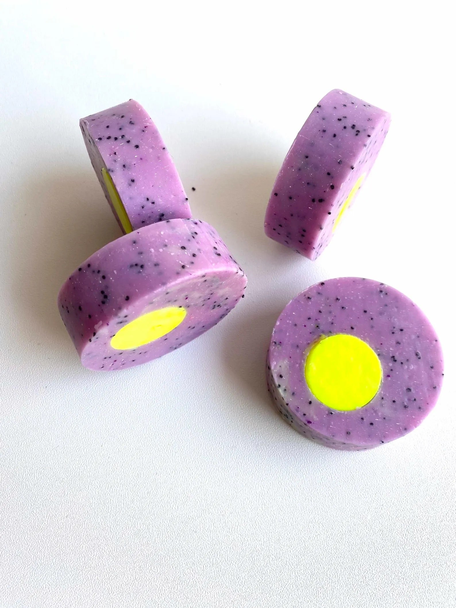 MATHILDA Seife mit Weißertee &amp; Mohn