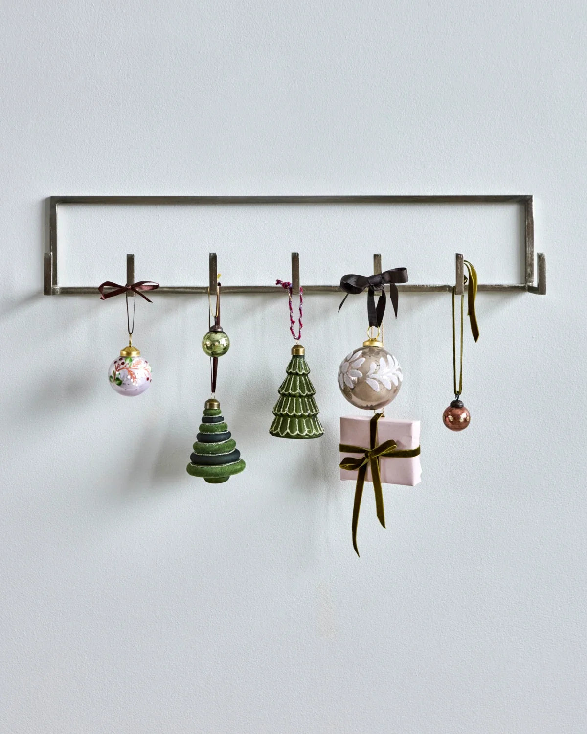 Weihnachtsanhänger aus grünem Glas in Tannenbaumform, 2er-Set