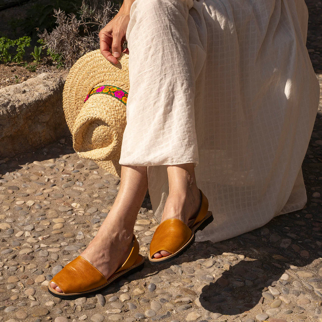 Avarca Leder-Sandalen in Vintage-Camel