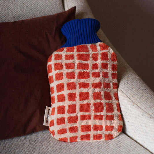 Bold Grid Wärmflasche | Barn | Groß — 2,0 l